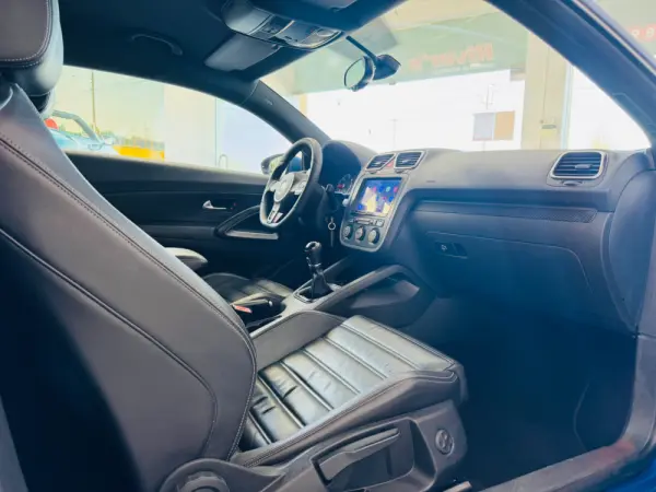 Volkswagen Scirocco 2.0 TDI Sport 34
