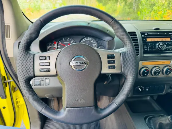 Nissan Navara 2.5 dCi CD SE Eastpak 26