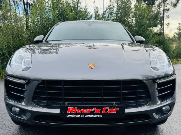 Porsche Macan S 6