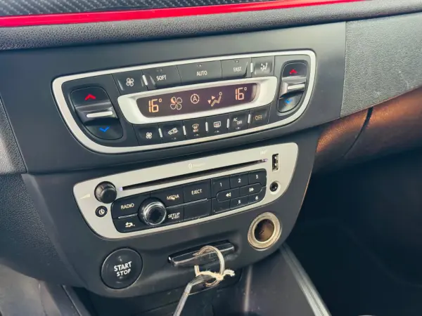 Renault Mégane Coupe 1.5 dCi GT Line 28