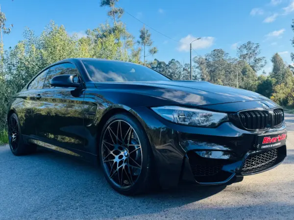 BMW M4 DKG Competition 7