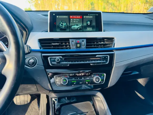 BMW X2 20 d xDrive Auto Pack M 27