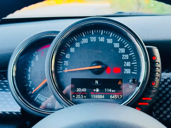 MINI 5 Portas Cooper S 29