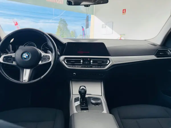 BMW 320 d Aut. Advantage 35