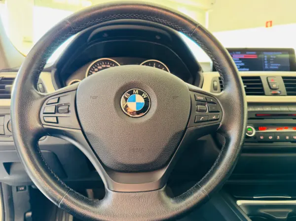 BMW 320 d Sport Line 25