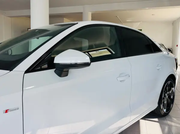 Audi A3 Limousine 2.0 TDI S-line 3