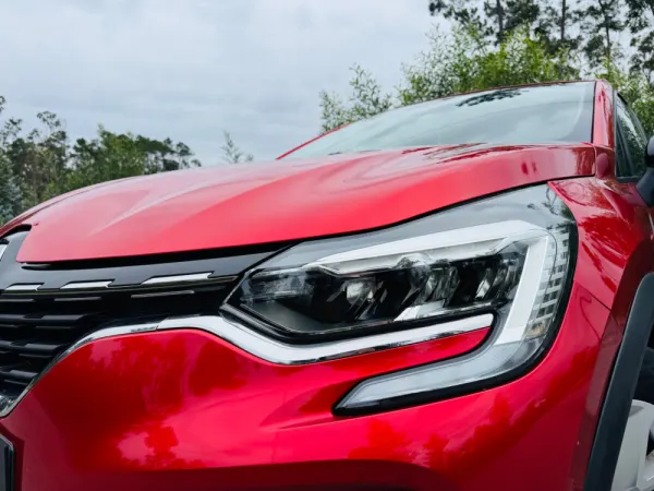 Renault Captur 1.0 TCe Intens Bi-Fuel 4