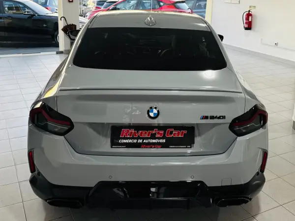 BMW M240i xDrive Auto 12