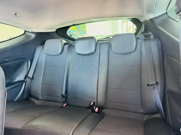 Renault Mégane Coupe 1.5 dCi GT Line 38