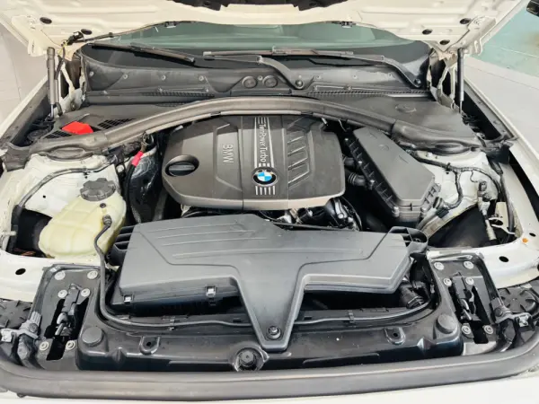 BMW 118 d Pack M 46