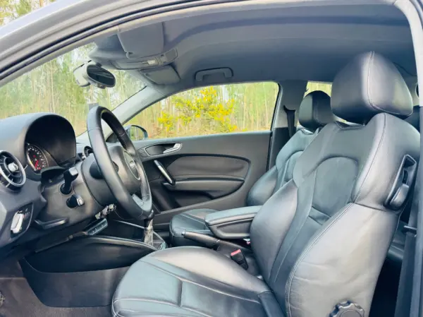 Audi A1 1.6 TDI S-line 18