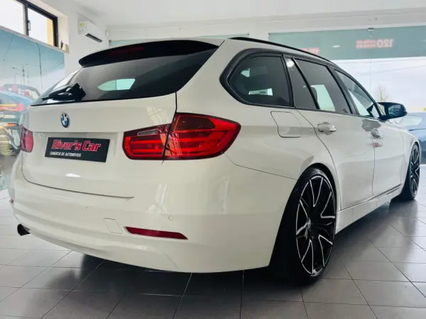 BMW 320 d Sport Line 9
