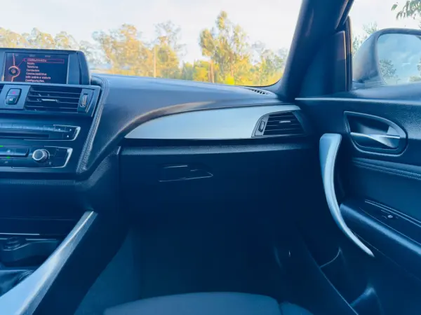 BMW 116 d Line Sport 29