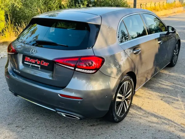 Mercedes-Benz A 180 d 7G-DCT Progressive 14