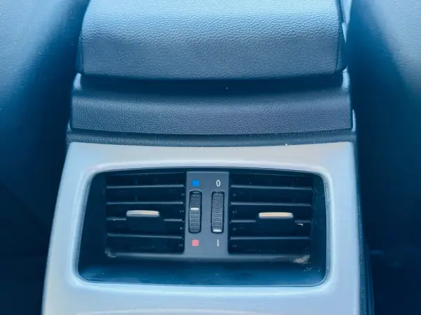 BMW 320 d Coupe 38