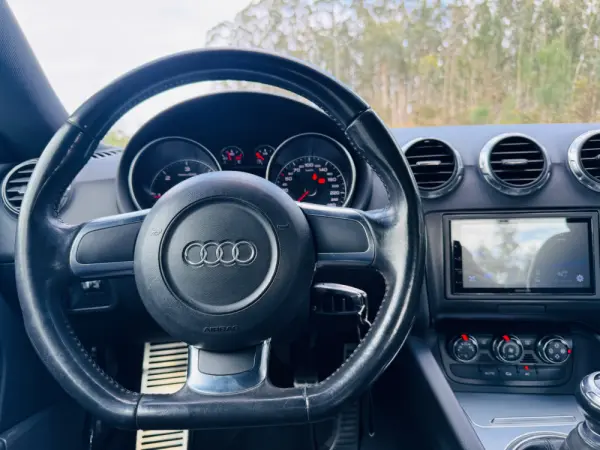 Audi TT Coupé 2.0 TDI quattro S-line 25