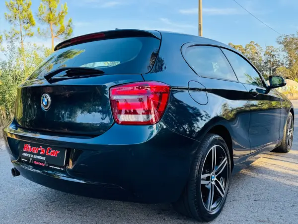 BMW 116 d Line Sport 9