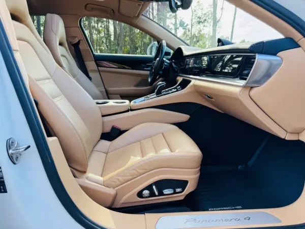 Porsche Panamera Sport Turismo 4 E-Hybrid 55
