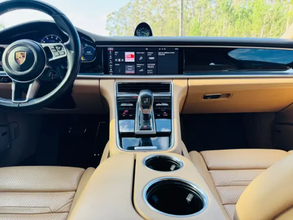Porsche Panamera Sport Turismo 4 E-Hybrid 51