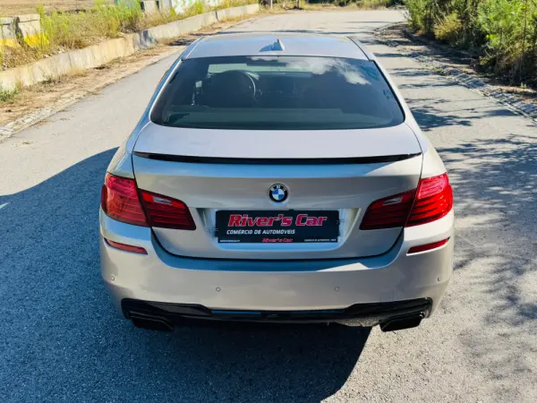 BMW 530 d Pack M Auto 13