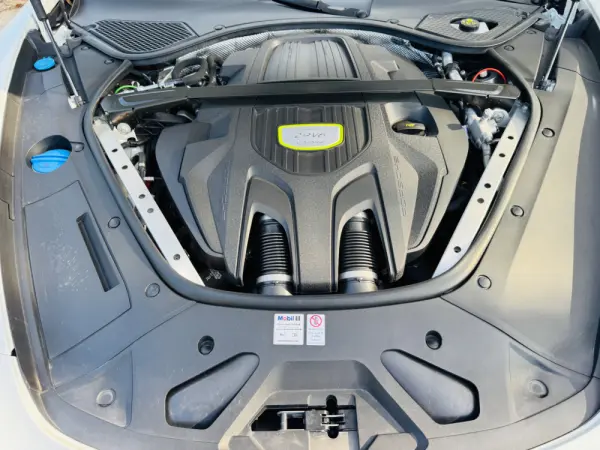 Porsche Panamera Sport Turismo 4 E-Hybrid 75