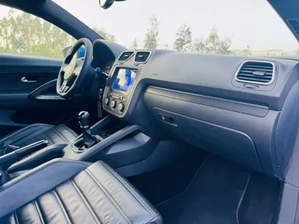 Volkswagen Scirocco 2.0 TDI Sport 28