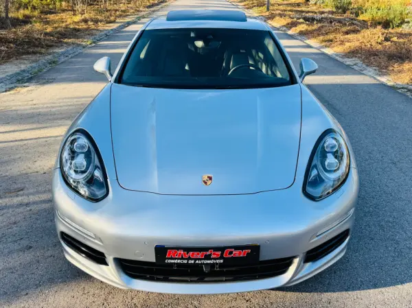 Porsche Panamera Platinum Edition 4