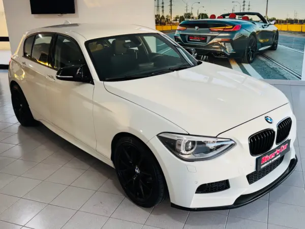 BMW 118 d Pack M 6