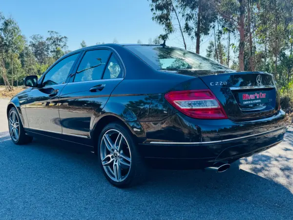 Mercedes-Benz C 220 CDi Avantgarde BlueEfficiency Aut. 12