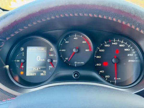 SEAT Leon 2.0 TDI DPF FR 24