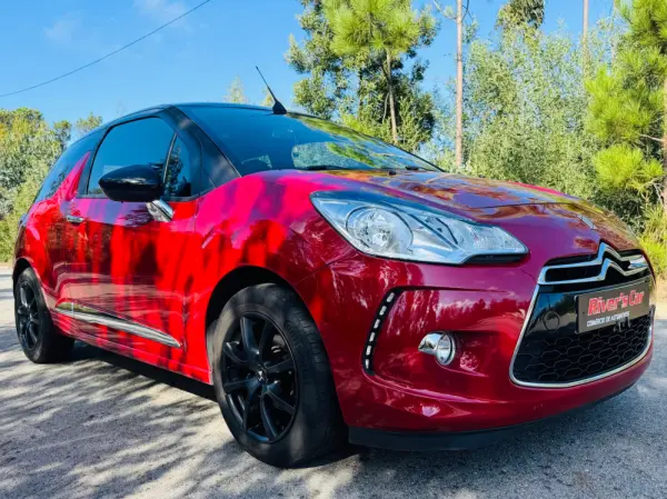 Citroen DS3 Cabrio 1.2 VTi So Chic 5