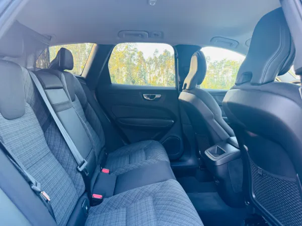 Volvo XC 60 2.0 B4 Inscription Geartronic 57