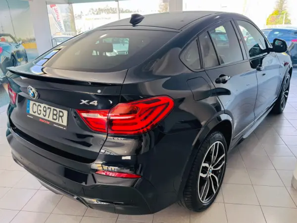 BMW X4 20 d xDrive Pack M Auto 9