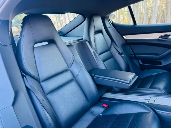 Porsche Panamera Platinum Edition 47
