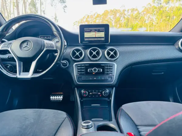 Mercedes-Benz A 180 CDI BE AMG Sport Aut. 31