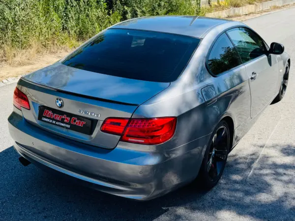 BMW 320 d Coupe 11