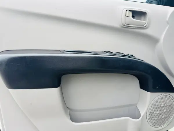 Mitsubishi L200 2.5 DI-D CD Intense AC/JLL 17