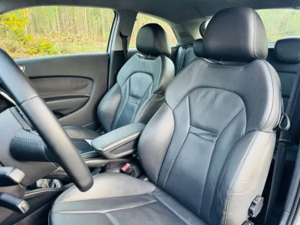 Audi A1 1.6 TDI S-line 17