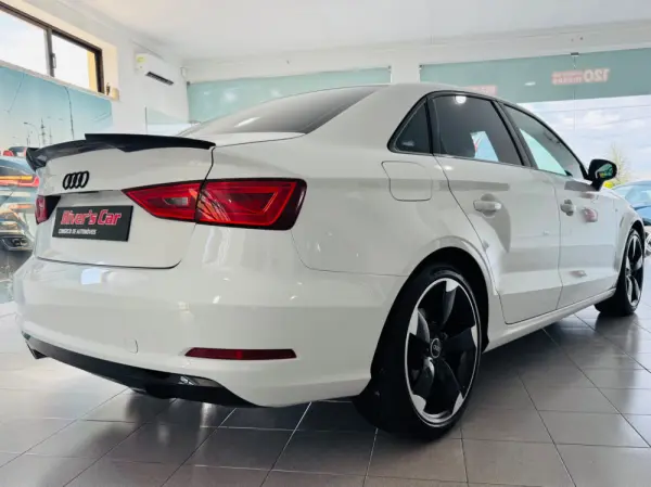 Audi A3 Limousine 2.0 TDI S-line 9