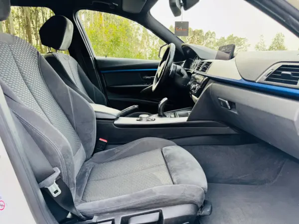 BMW 320 d Pack M Auto 32