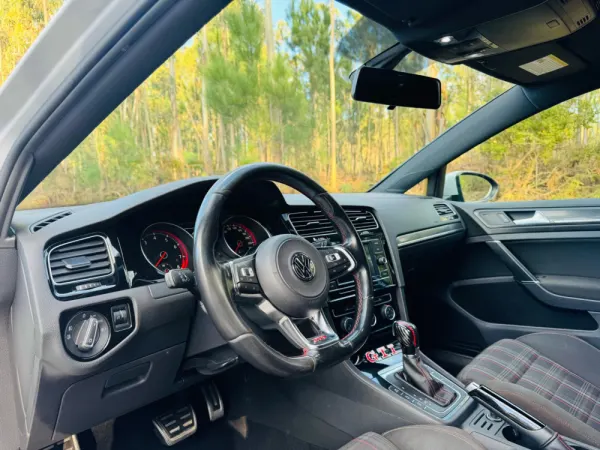 Volkswagen Golf 2.0 TSi GTi DSG Performance 22