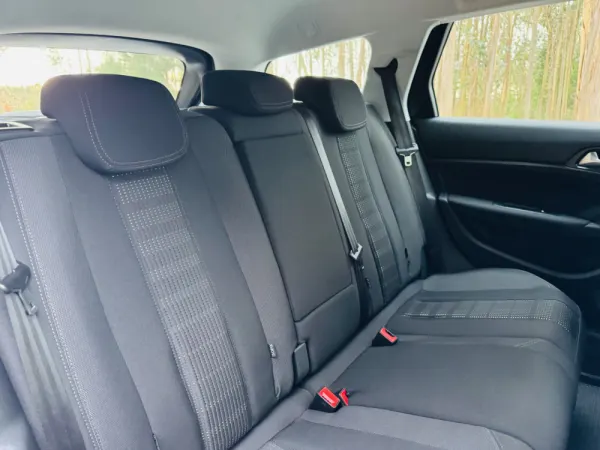 Peugeot 308 SW 1.6 BlueHDi Allure J17 41