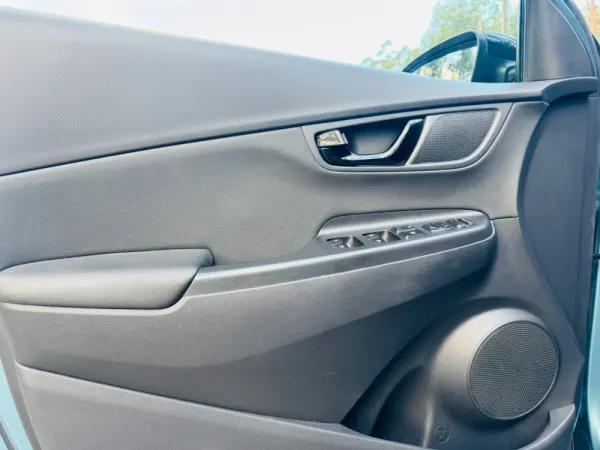 Hyundai Kauai 1.0 T-GDi Premium Pele/Tec.Vermelho 17