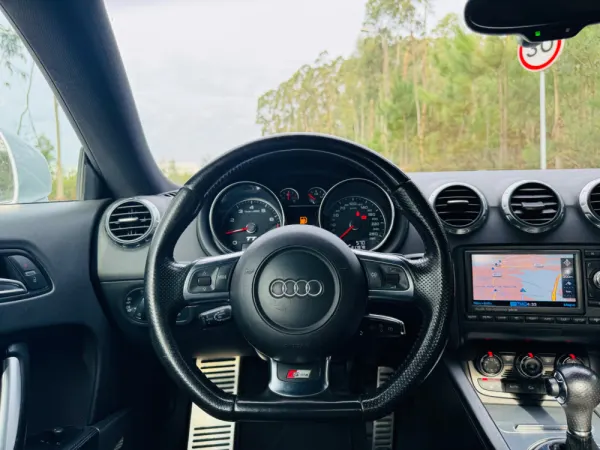 Audi TT Coupé 2.0 TFSI S-line S tronic 32