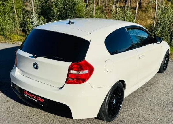 BMW 118 d Pack M 10