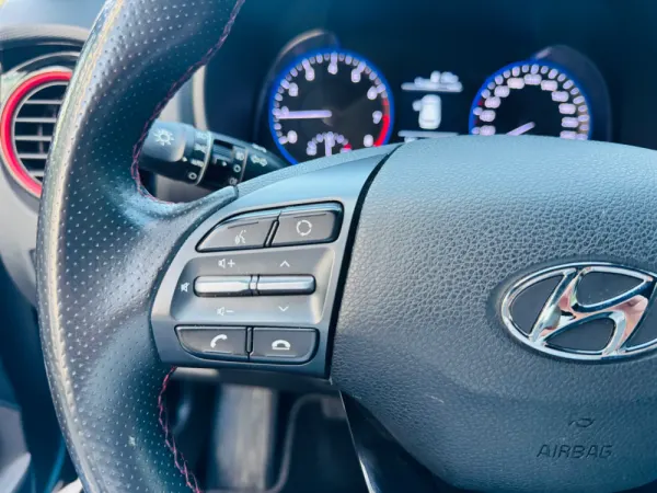 Hyundai Kauai 1.0 T-GDi Premium Pele/Tec.Vermelho 22