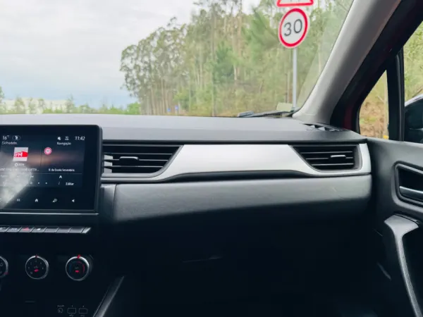 Renault Captur 1.0 TCe Intens Bi-Fuel 41