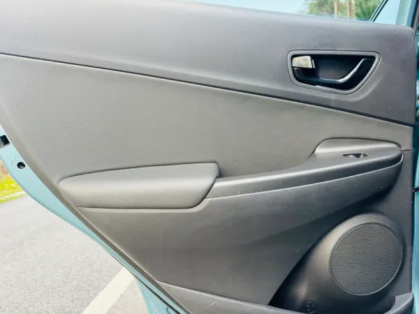 Hyundai Kauai 1.0 T-GDi Premium Pele/Tec.Vermelho 37