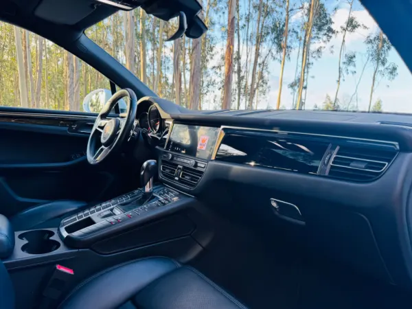Porsche Macan S 48