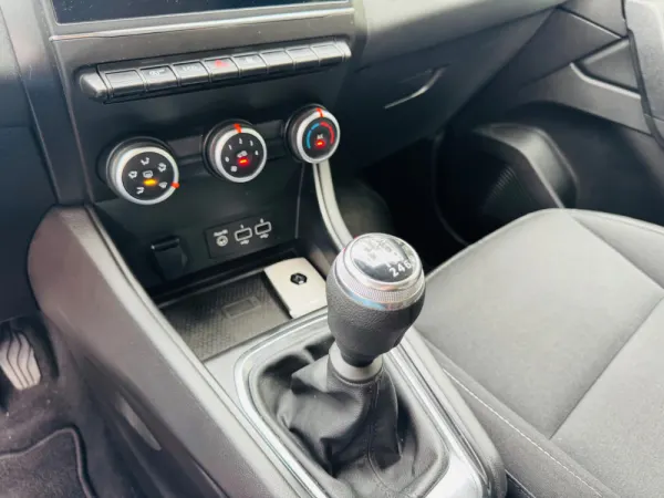 Renault Captur 1.0 TCe Intens Bi-Fuel 37